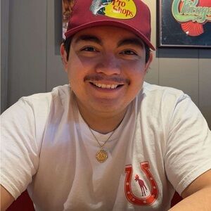 Meet your Posher, Christian